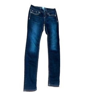 Maurices low rise dark wash skinny jeans